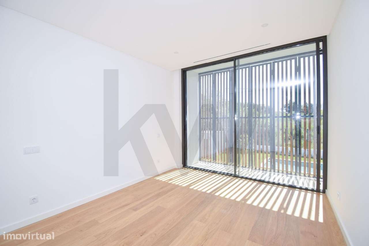 Moradia Contemporânea T5 no Oeiras Golf & Residence-26