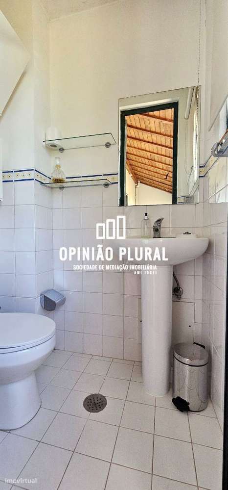 Moradia Tipologia T5 Independente com Conforto e Privacidade-28