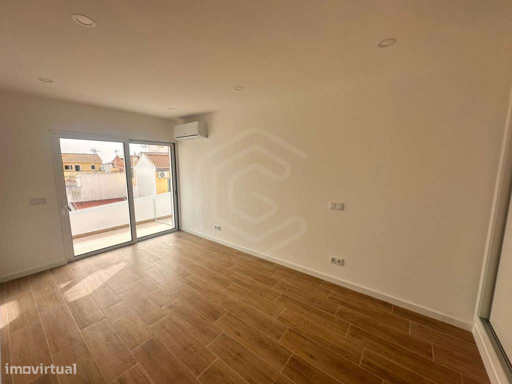 Apartamento T3 duplex, em fase final de construção, a 150 metros da... - Grande imagem: 4/17