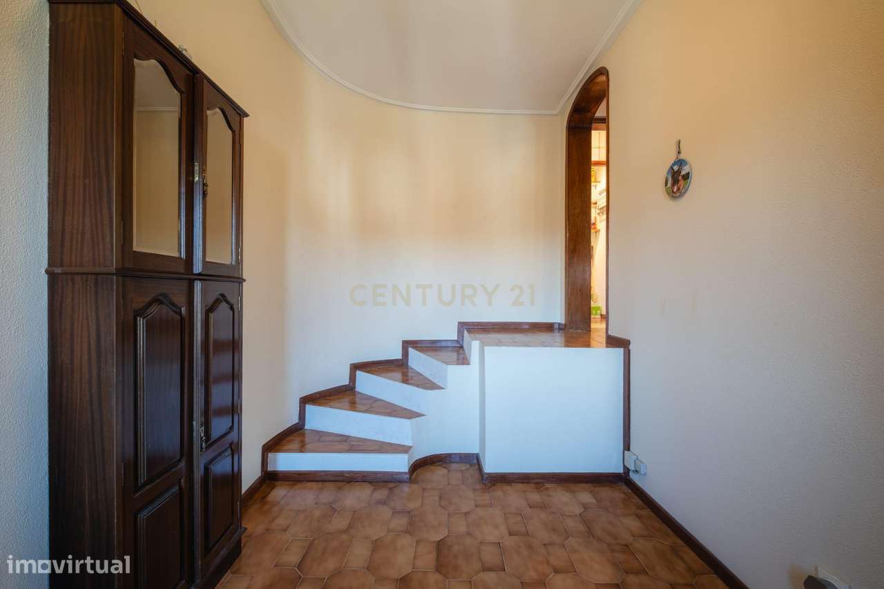 Excelente moradia T3 situada em São Pedro da Cova, Gondomar-47