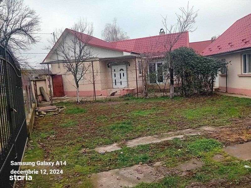 Vand casa in zona Metropolitana Oradea - Imagine principală: 4/8