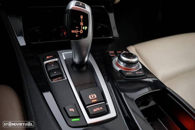 BMW 520 i Touring Aut. Luxury Line - 15