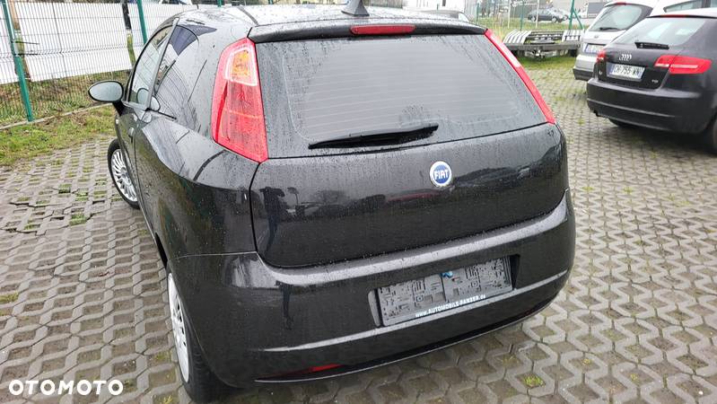 Fiat Grande Punto - 19