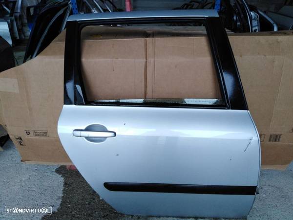 Porta trás direita Peugeot 307 sw carrinha ano 2005 - 1