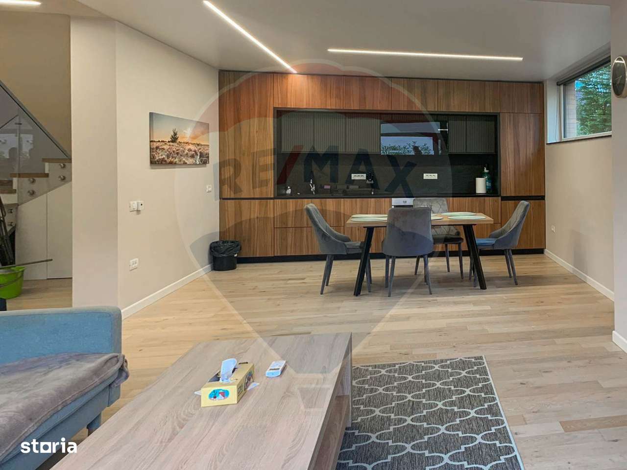 Casă ultramodernă cu 4 dormitoare, de închiriat, cartierul Tineretului - Imagine principală: 2/19