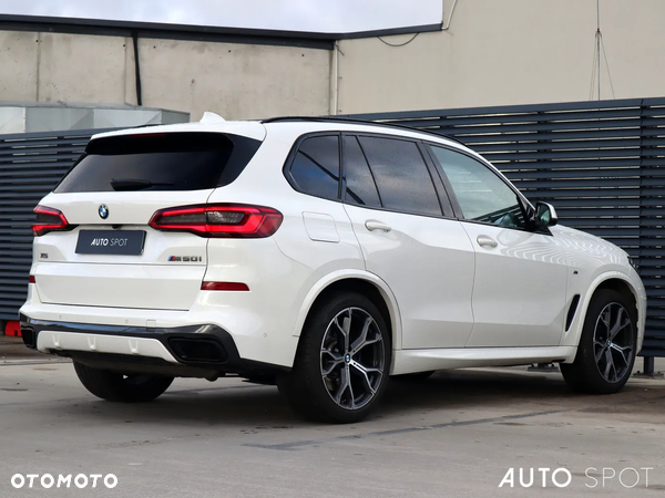 BMW X5 M M50i - 7