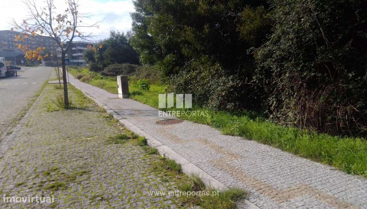 Venda de Lote de Terreno, Alpendurada e Matos, Marco de Canaveses - Grande imagem: 5/30