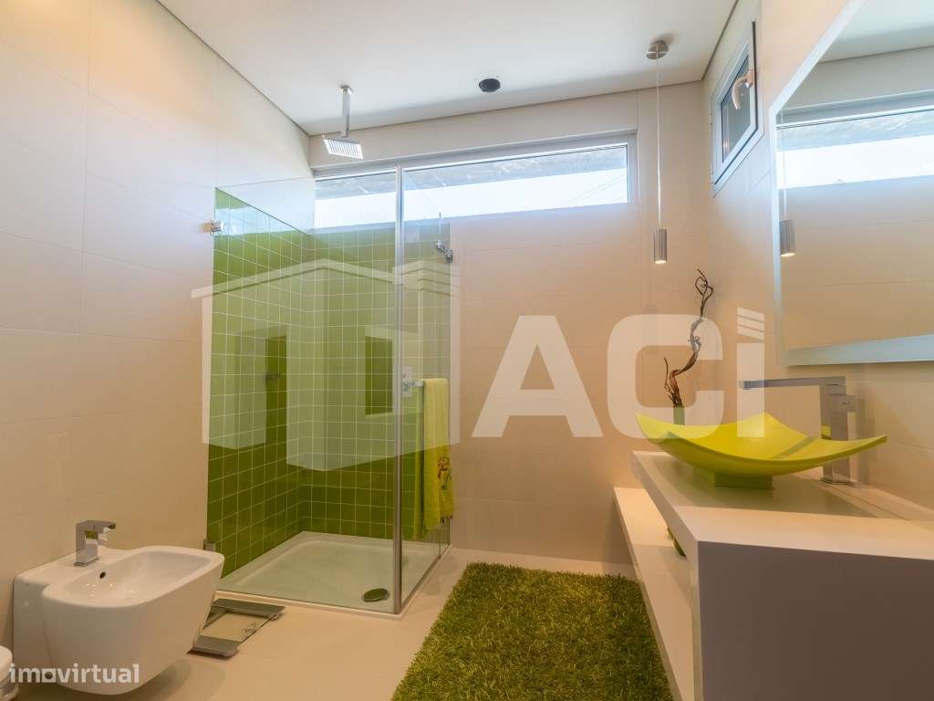 Magnífica Moradia T3+2 nos arredores da Cidade de Leiria-31