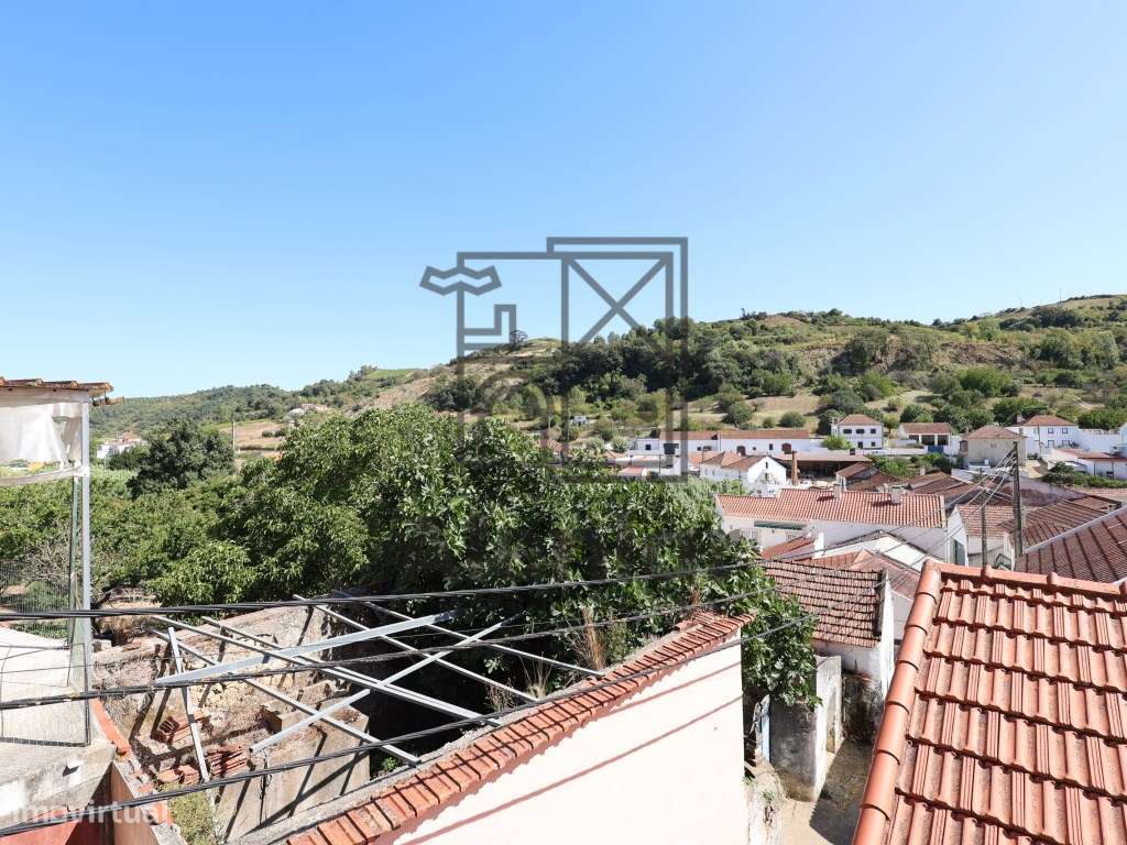 Moradia para Remodelar - Alenquer-7