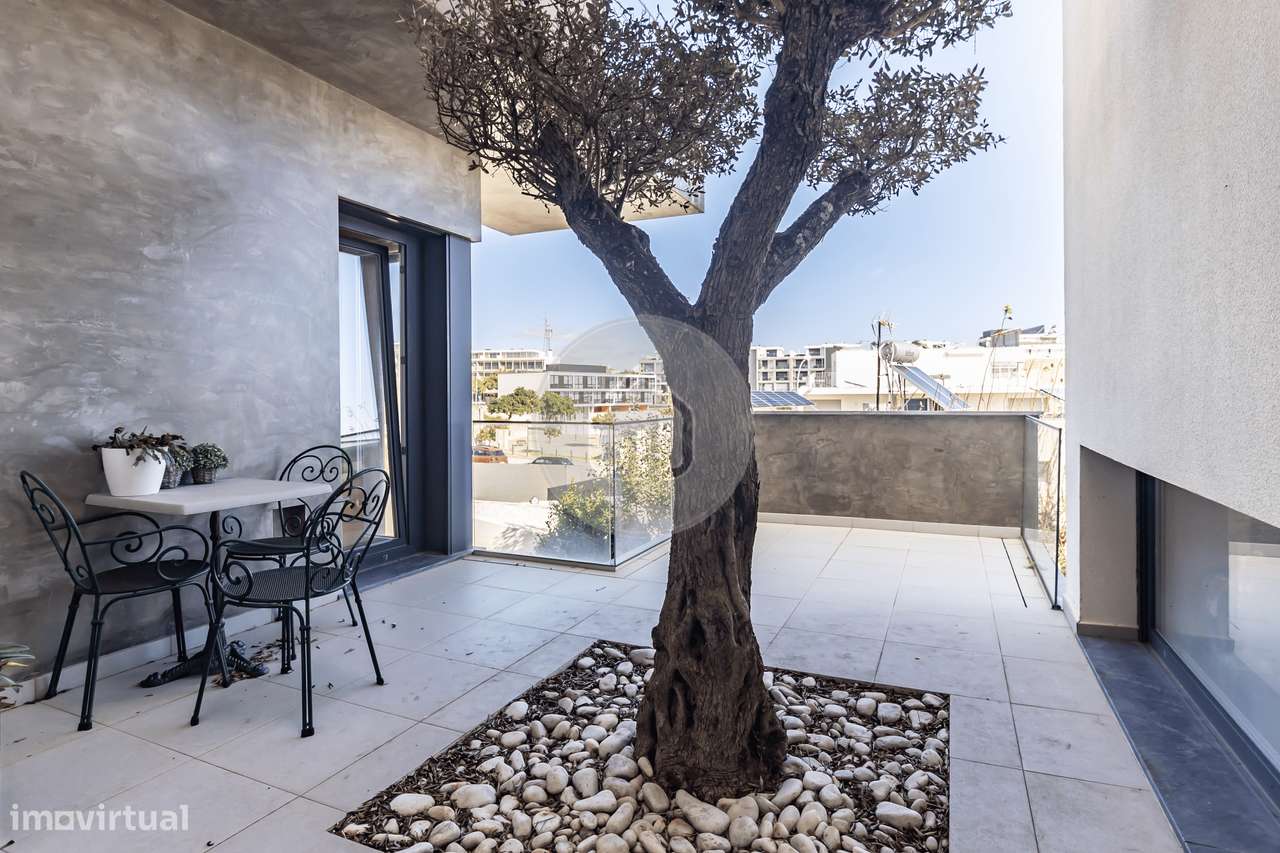 Moradia V5+1 | Piscina, vista mar e jardim | Porto Salvo, Oeiras-21