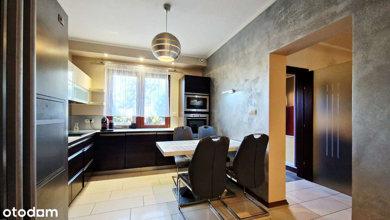 Nowoczesny dom, w mieście pod lasem, 6 pokoi, dwustanowiskowy garaż-14