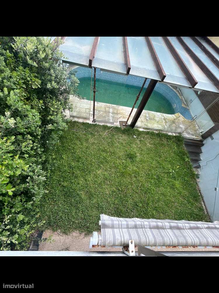 Geminada com piscina, garagem e terraço em Canidelo-36