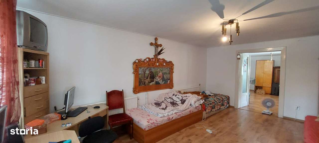 De vanzare casa singur in curte , zona Libertatii-4