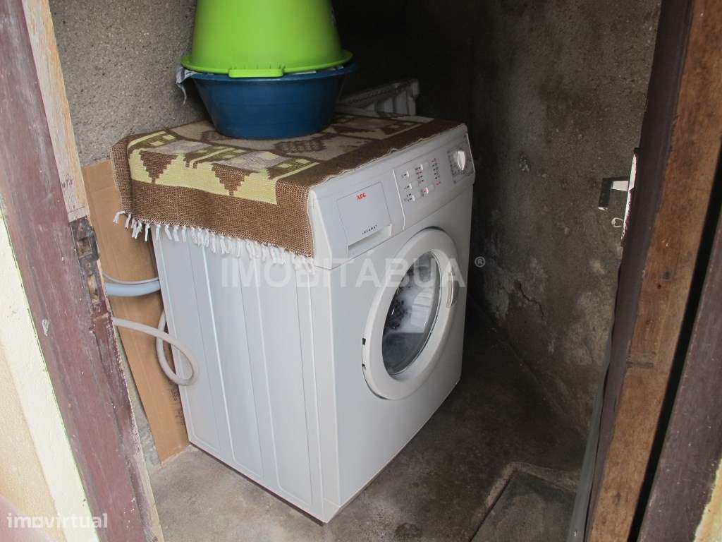 Moradia tradicional com 4 quartos com um grande jardim, pátio, área...-27