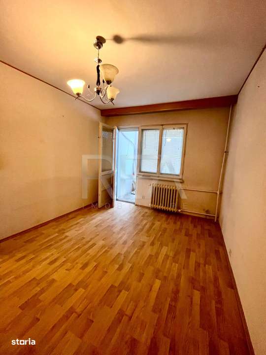 Apartament 3 camere dec Berceni / Emil Racovita