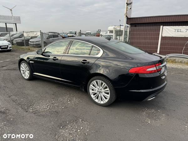 Jaguar XF 3.0 V6 Diesel S Premium Luxury - 5