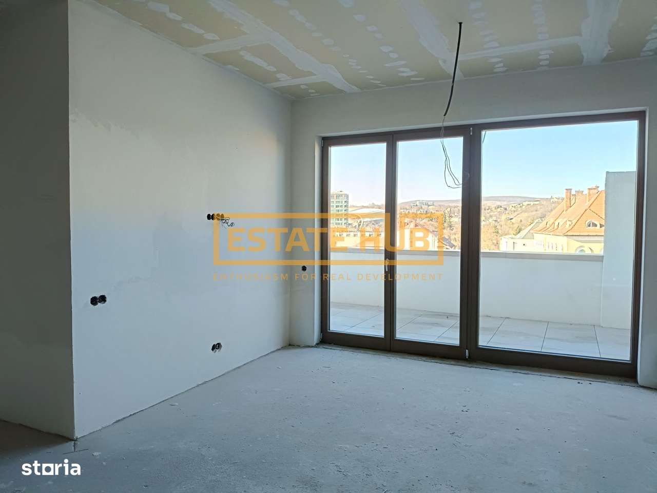 3 camere Clinicilor | terasa 30 mp| vedere spre Parcul Central | Comis-3