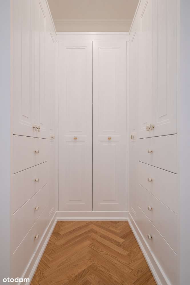 Na sprzedaż czteropokojowy apartament z tarasem w Śródmieściu Katowic!-13