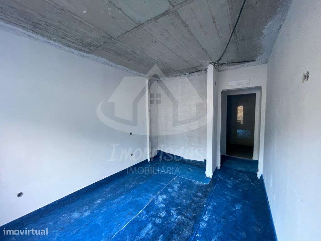 Apartamento novo T2 com garagem e terraço no Sobralinho em Alverca - Grande imagem: 5/10