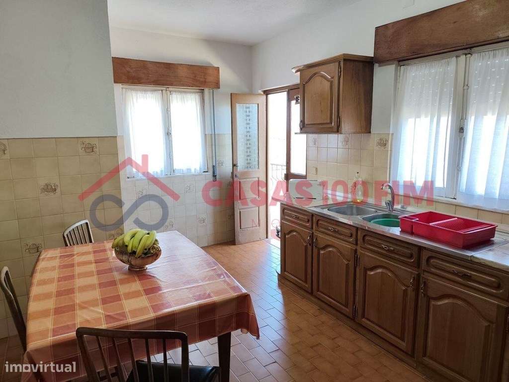 5 Moradias + Terreno em Loureiro - Peso da Régua - Grande imagem: 4/42