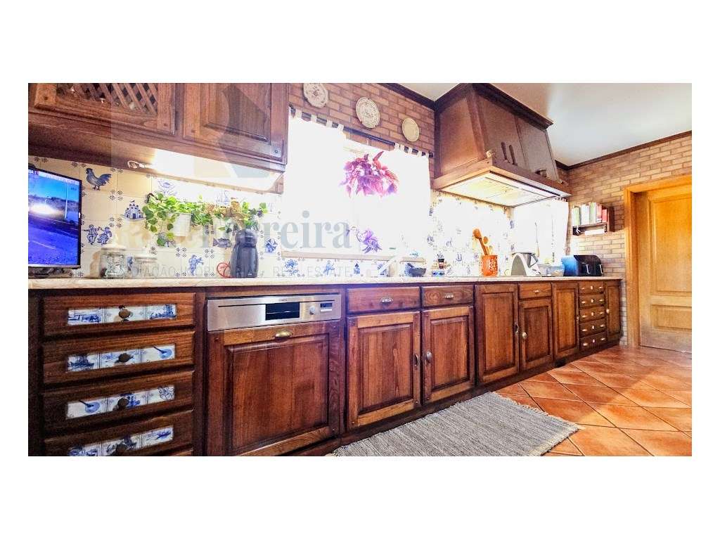 Moradia Isolada com amplo espaço exterior !!-20