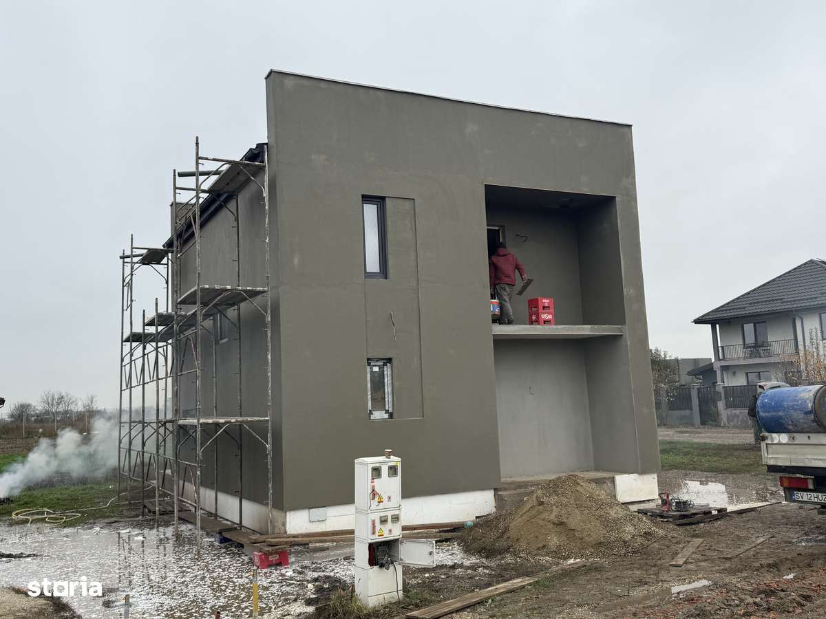 Casă de Vanzare - Imagine principală: 3/20