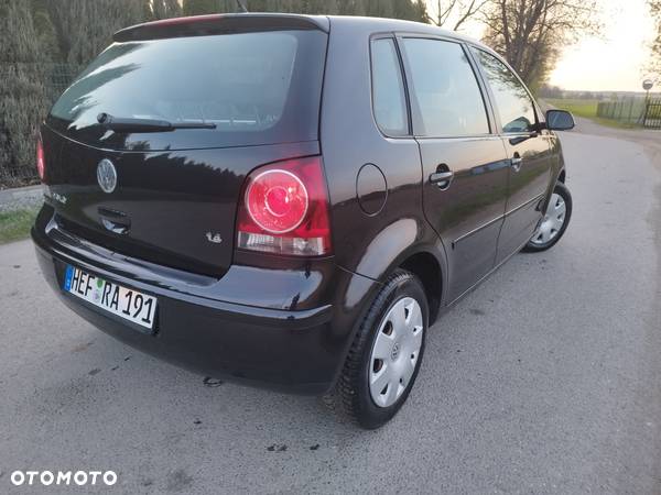 Volkswagen Polo 1.4 16V Comfortline - 4