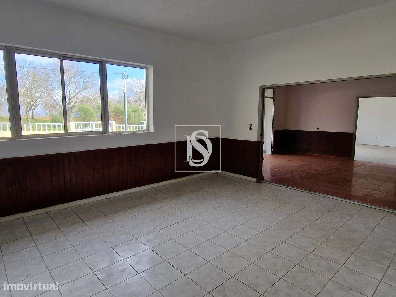 Venda de Moradia T4 independente em S. João da Corveira, Valpaços-10