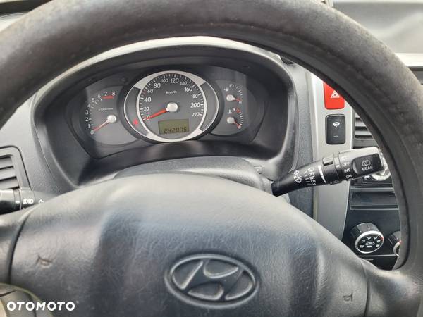 Hyundai Tucson 2.0 Comfort 2WD - 8