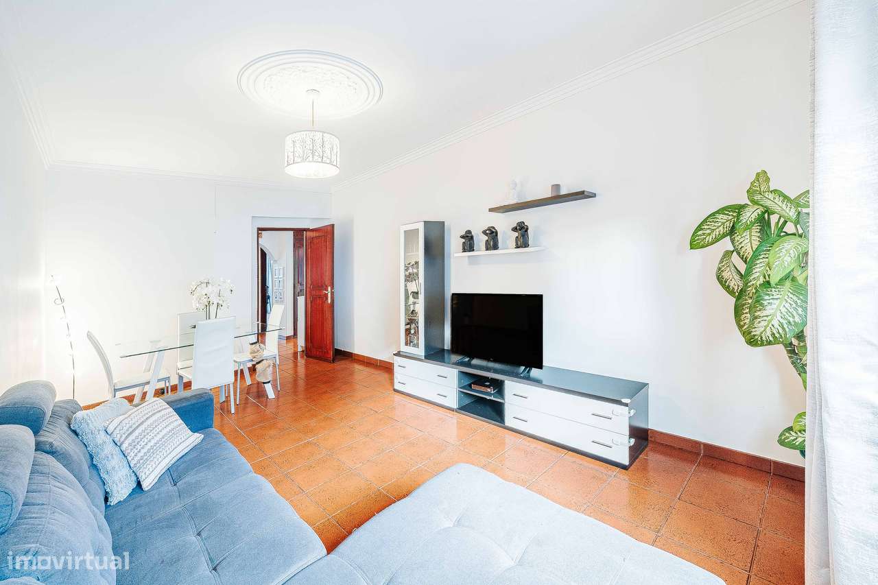 T2 totalmente remodelado no Cacém-14