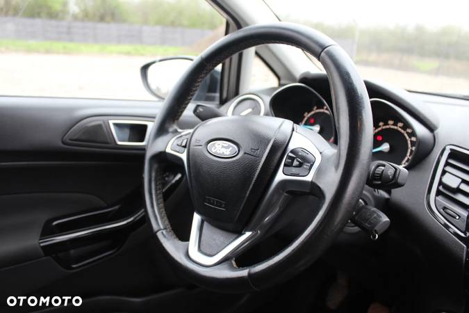 Ford Fiesta 1.0 EcoBoost Start-Stop Titanium - 20