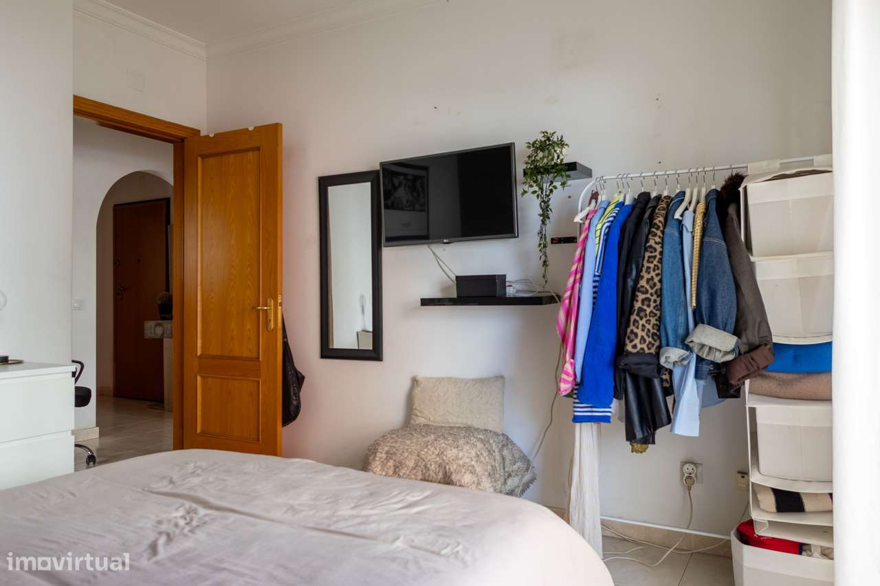 Apartamento T2 na Urbanização da Raminha em Portimão!-26