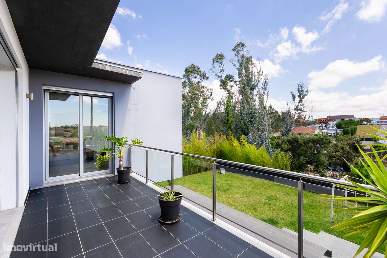 Moradia T3+2, individual, com jardim | Pinheiros, Leiria-35