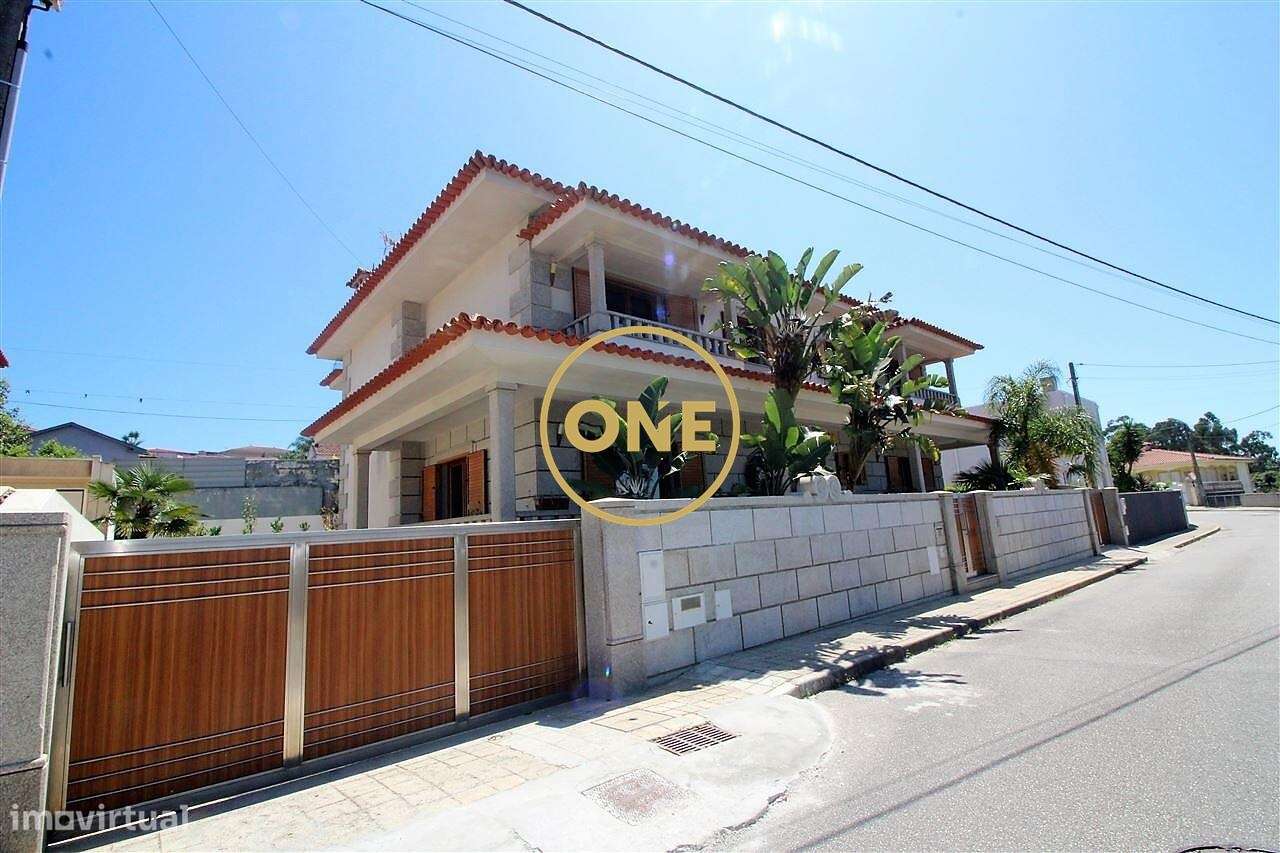 Moradia T4 em Gondifelos para venda - Grande imagem: 3/37