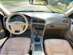 Volvo V70 2.0 T Nivel 2 - 5