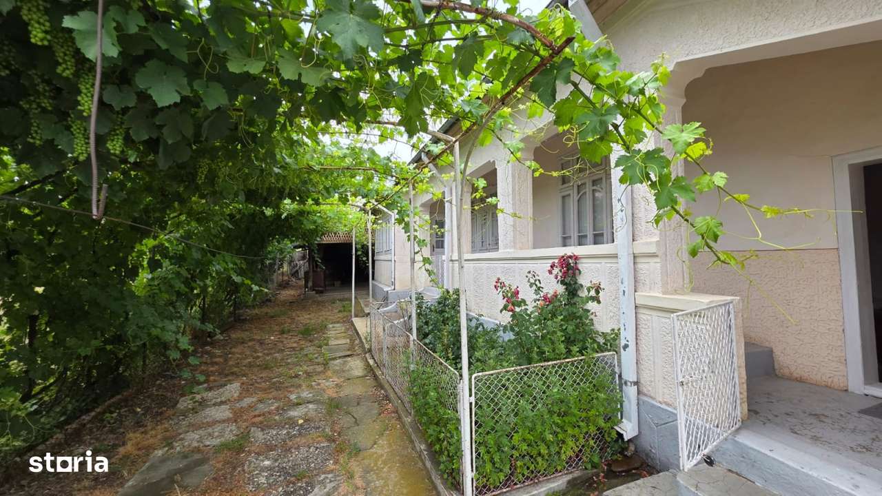 Casa Bontesti Com Carligele 160mp Teren 3750mp - Imagine principală: 3/17