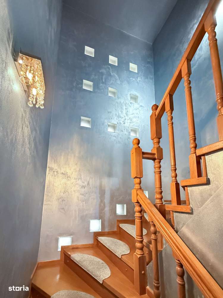 Casă cu două corpuri și utilizare mixtă– rezidențial & comercial-8