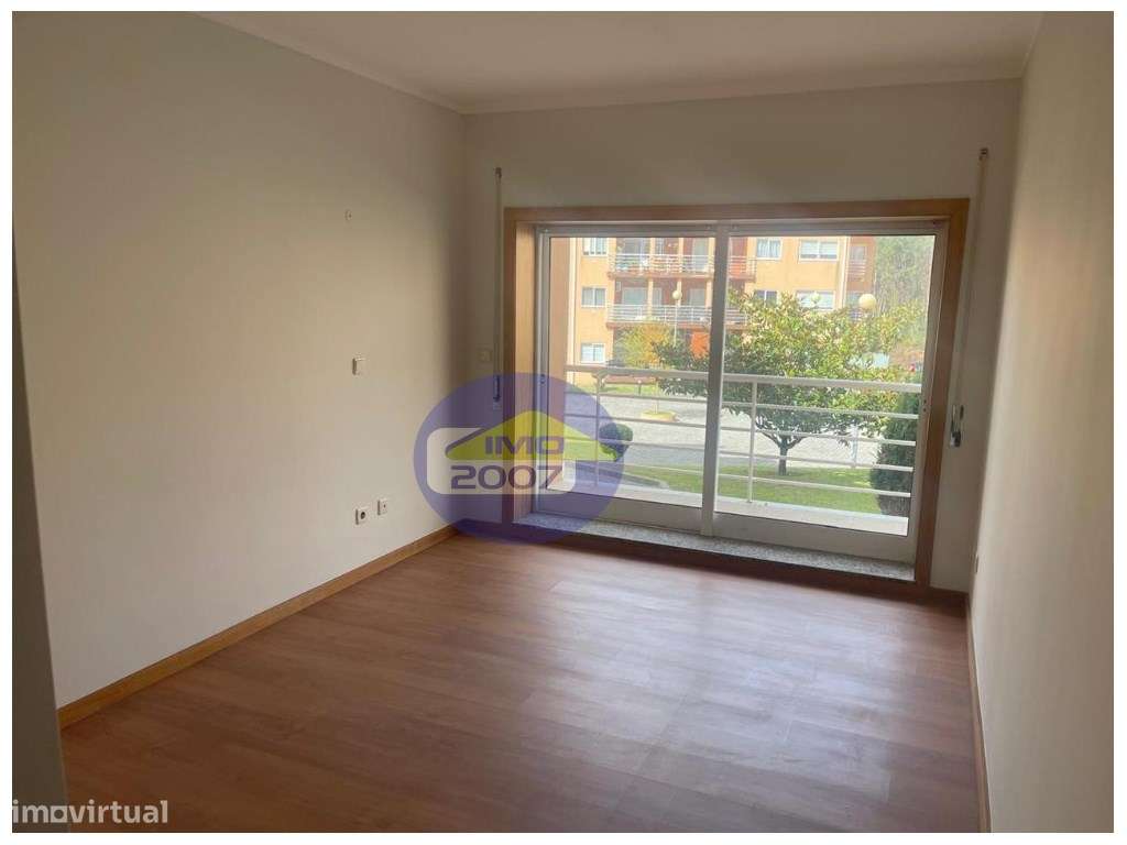 Apartamento T2 em Canelas-10