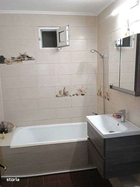 de  vanzare partament 3 camere - Imagine principală: 5/7