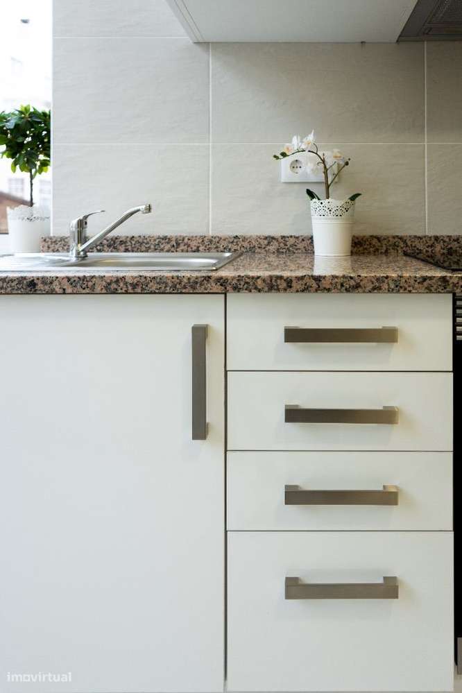 Apartamento T1 totalmente remodelado e moderno no centro de Moscavide - Grande imagem: 5/28
