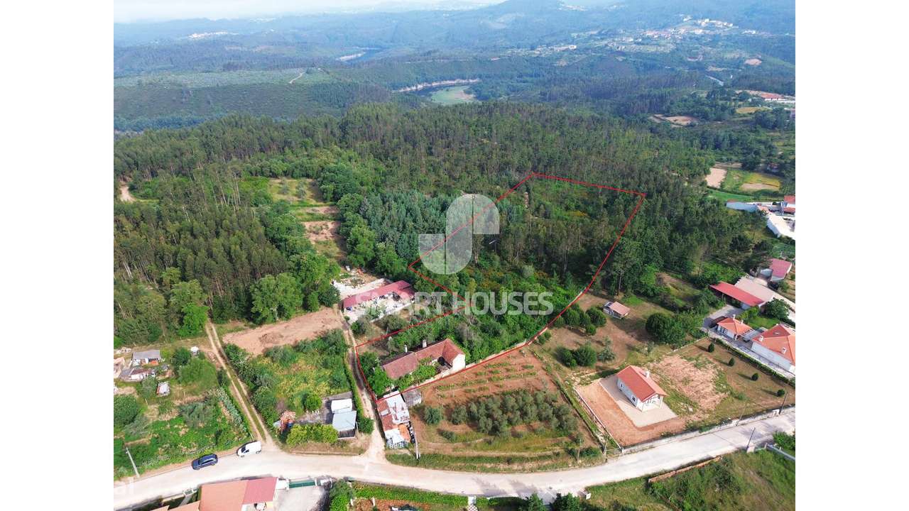 Moradia T3 Cadavais c/ terreno-32