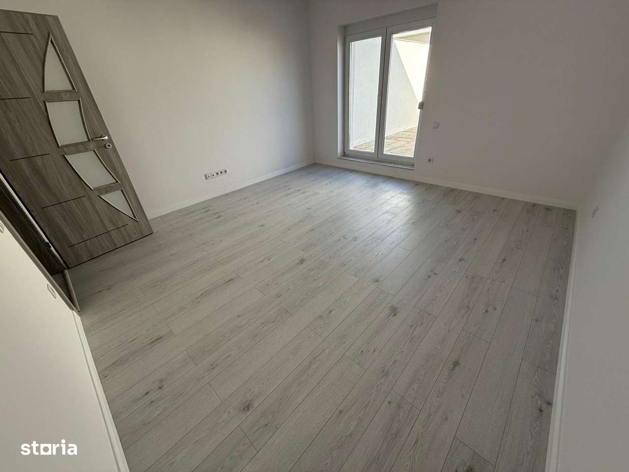 Penthouse 2 cam si 2 terase de 40 mp, incalz pardoseala, lift-1