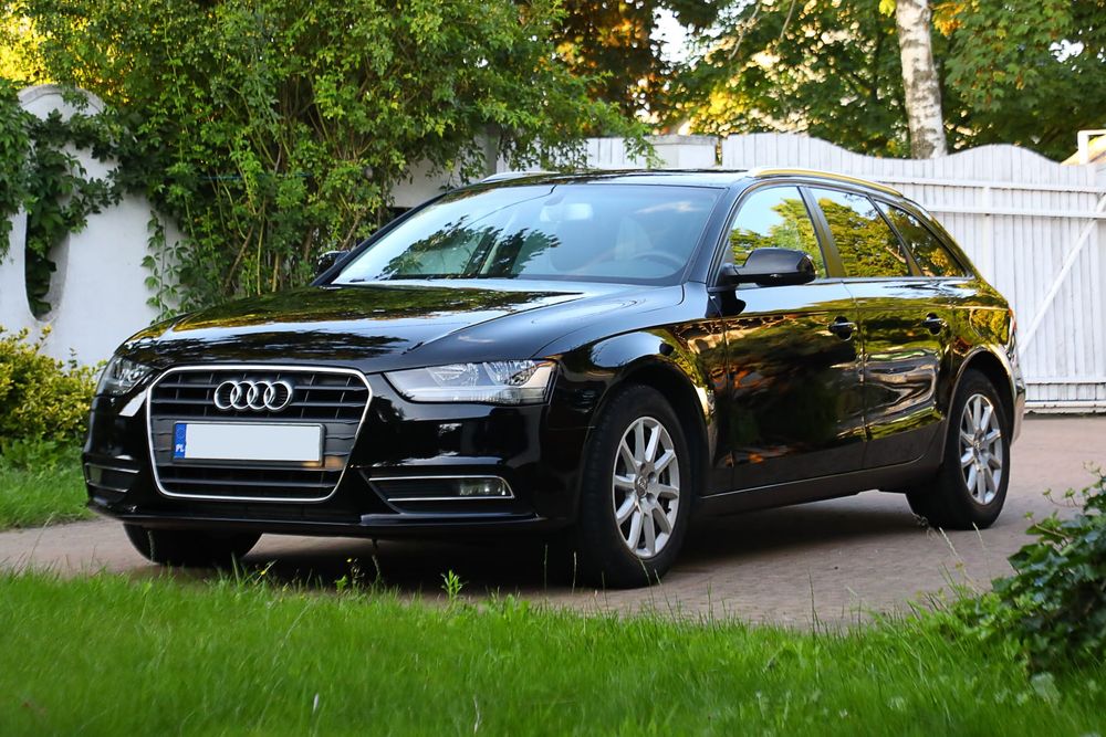 Audi A4 B8 (2007-2015) 2.0 TDI DPF Ambiente 2012