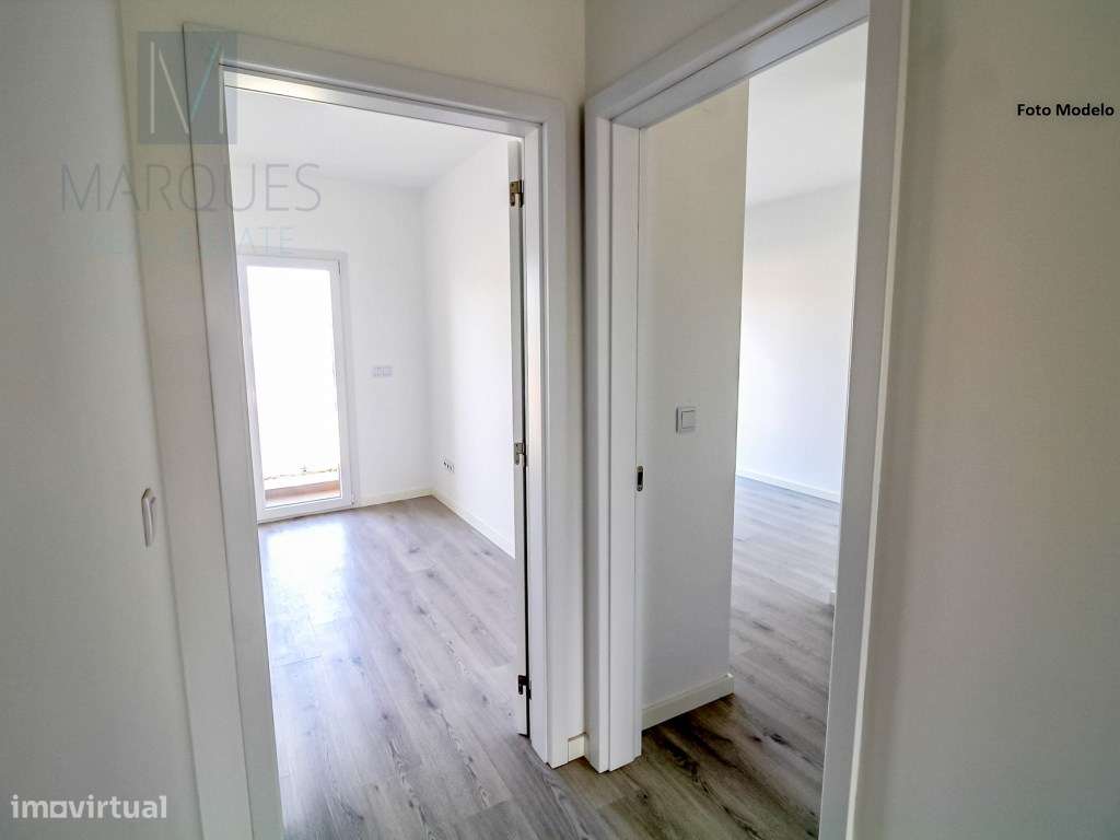 Apartamento T3 Duplex com Estacionamento e Arrumos em Vale Milhaços...-6