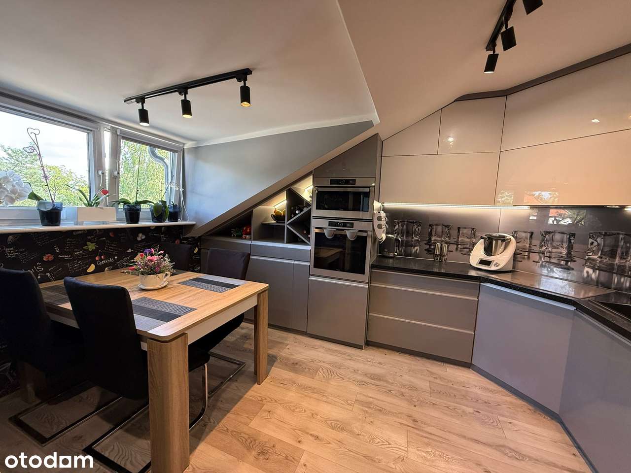 Dwupoziomowe z balkonem/bezczynszowe/wchodzisz i mieszkasz/0% prowizji - Pełny obrazek: 4/11