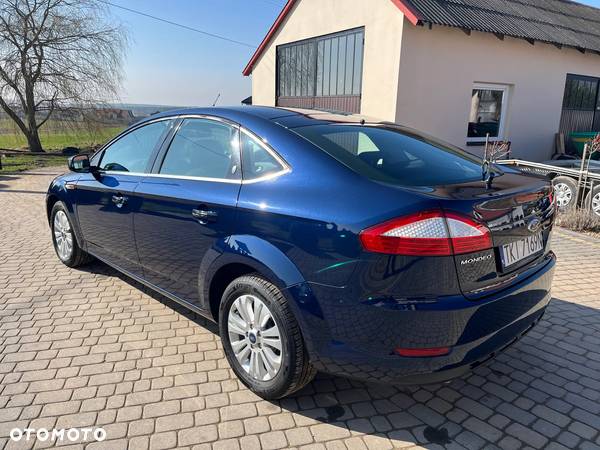 Ford Mondeo - 17