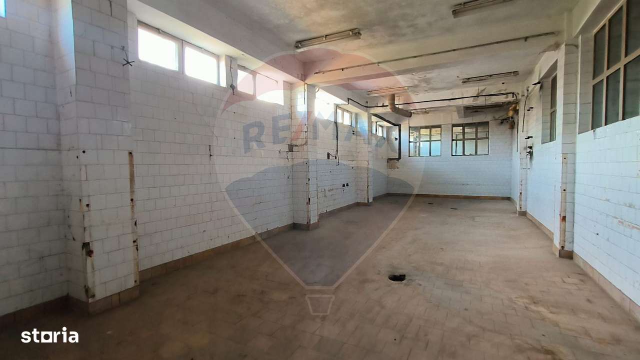 Clădire/Spațiu comercial central de vânzare  în Galați - Imagine principală: 3/18