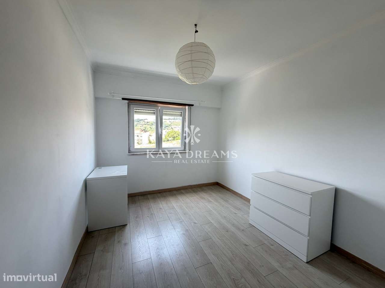 Apartamento T2 com Arrecadação e Box para uma Viatura  no Jardim da...-12