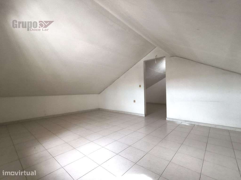 Fantástica Moradia Isolada T3 com Sótão, Cave e Churrasqueira em Qu...-18