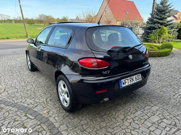 Alfa Romeo 147 1.6 T.S Progression - 7